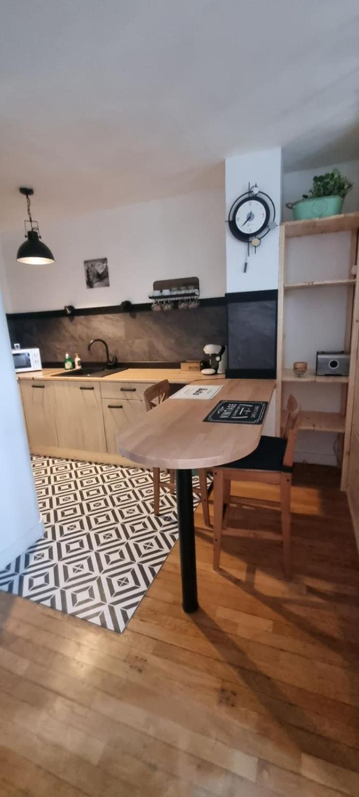 Appartamento Bayard La Tour Charleville-Mézières Esterno foto